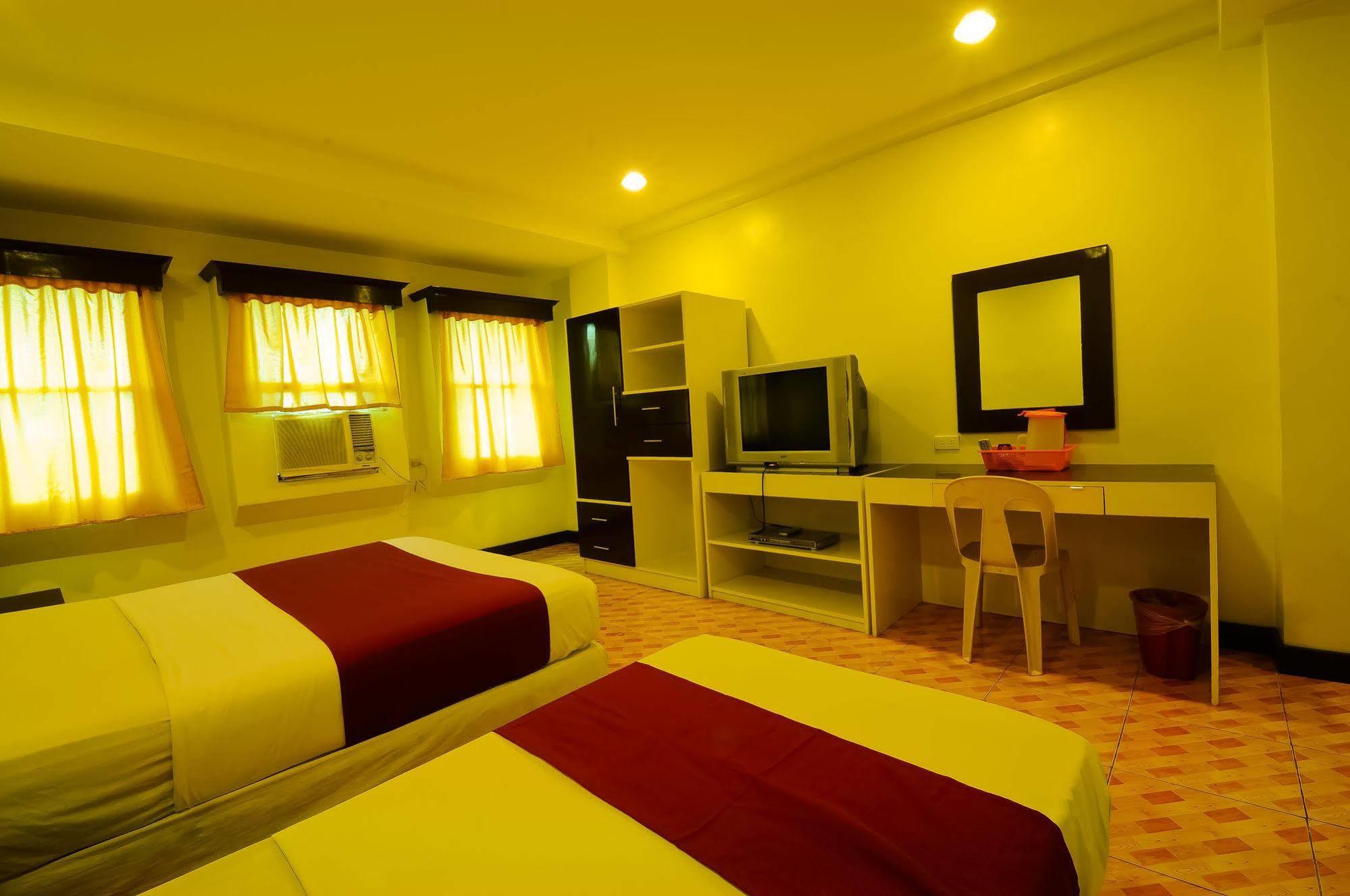 Ong Bun Pension House Iloilo Exterior foto